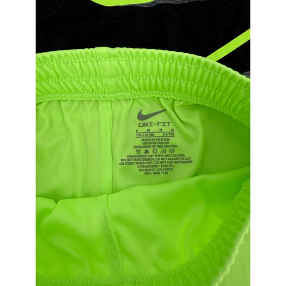 NWT Nike Boy's Kid's 4 Piece Set, Shorts & T-Shirt, Outfit, Size 6 - Picture 11 of 13